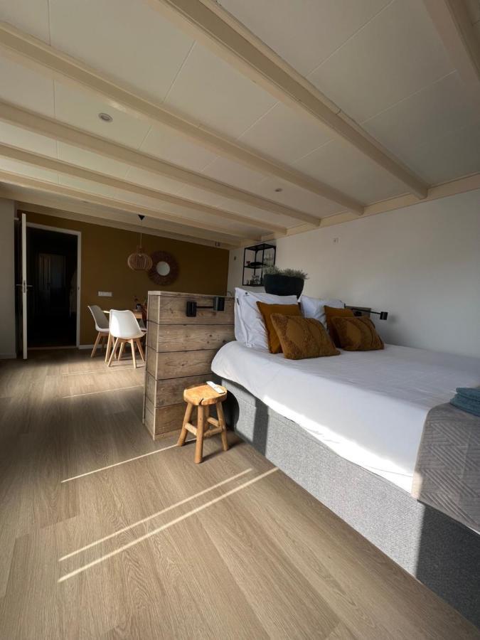 Mid83 Bed & Breakfast Woudsend ภายนอก รูปภาพ