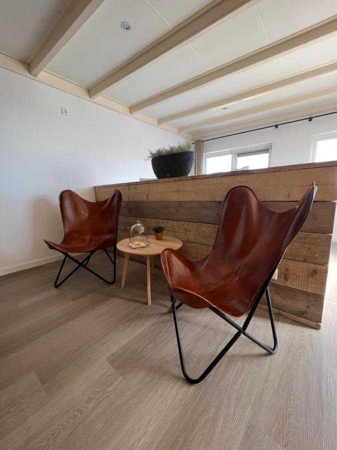 Mid83 Bed & Breakfast Woudsend ภายนอก รูปภาพ