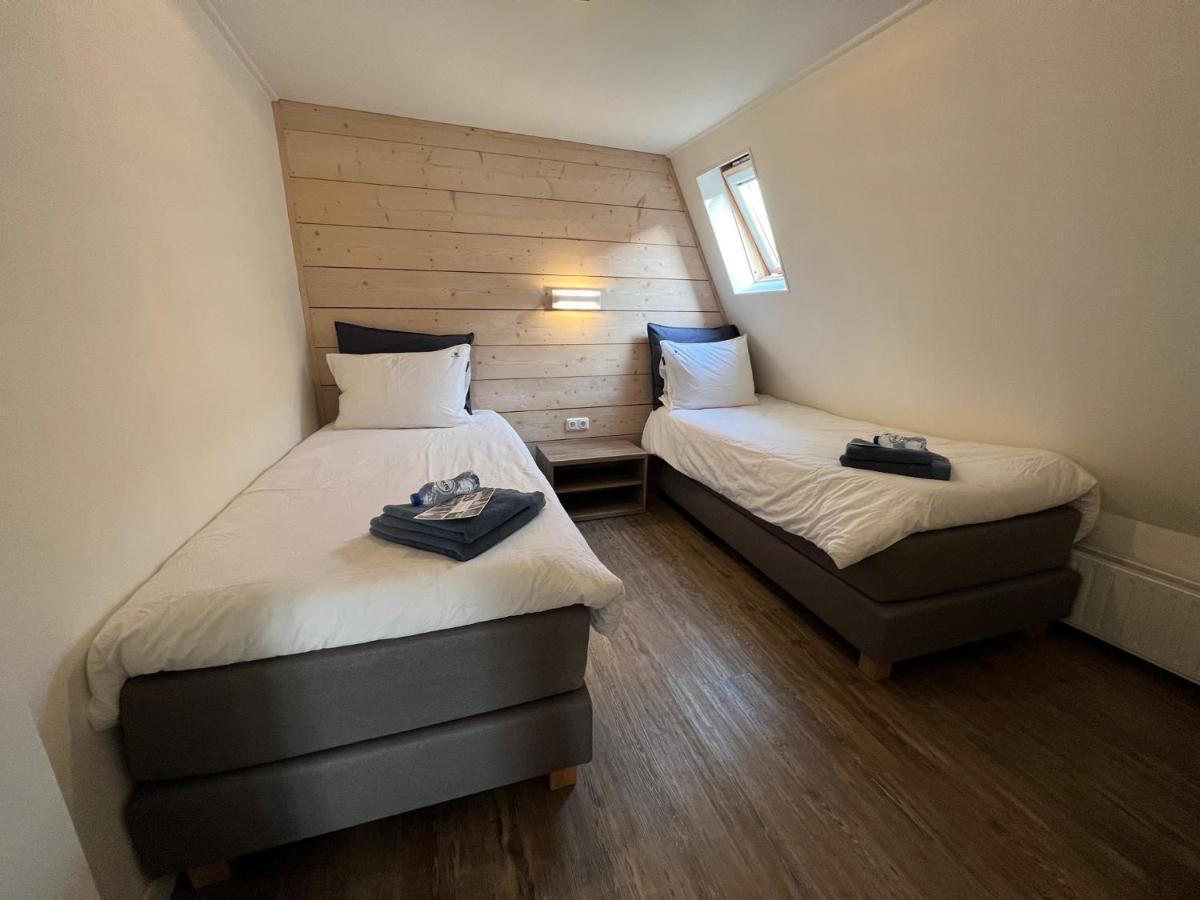 Mid83 Bed & Breakfast Woudsend ภายนอก รูปภาพ